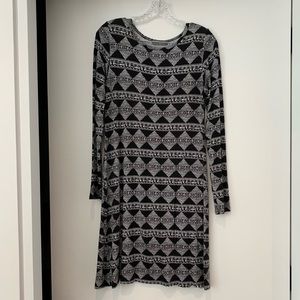 Loveappella long-sleeve printed dress